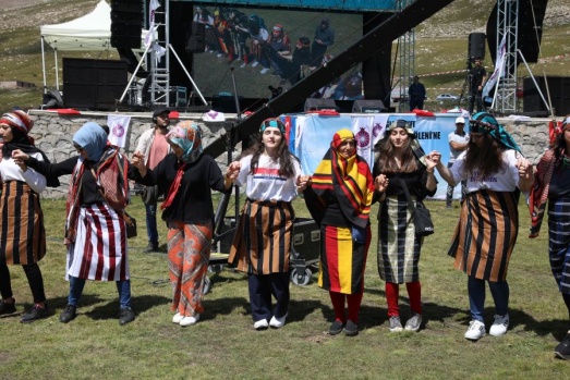 Ovit Yaylası'nda festival heyecanı, yayla göçü ile başladı