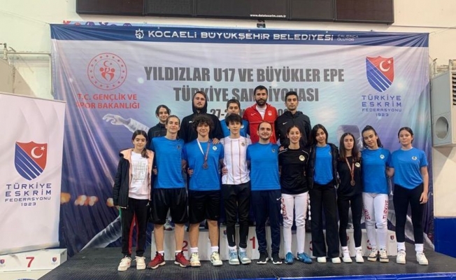 Alanyaspor Eskrim Takımı, Kocaeli’nde 4 madalya kazandı