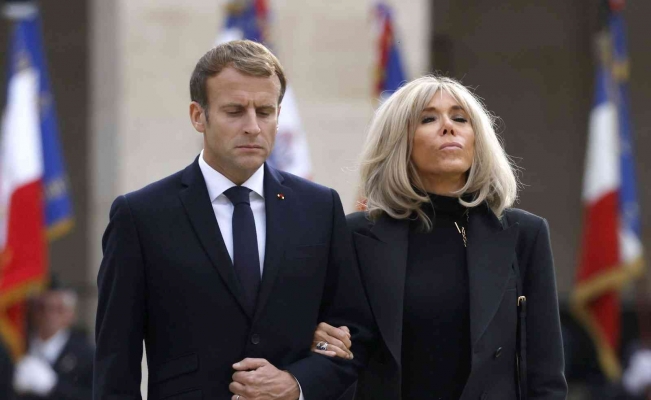 Brigitte Macron “erkek olarak doğduğunu” iddia edenlere dava açmaya hazırlanıyor