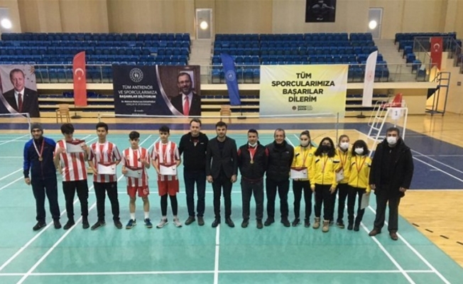 Bilecik’teki Gençler Badminton Grup Müsabakaları sona erdi