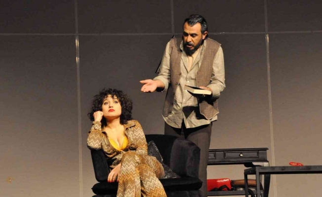 Büyükşehir Belediyesi Şehir Tiyatrosu, ‘Matruşka’yı Kıbrıslılar için sahneledi