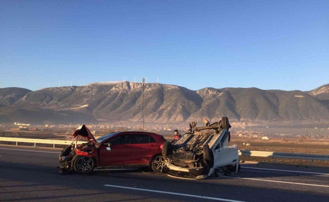 Kırkağaç’ta trafik kazası: 2 yaralı
