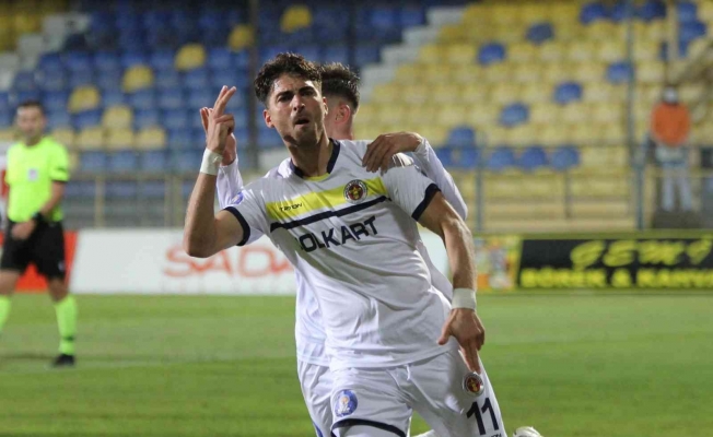 Menemenspor’un gol yükünü Ahmet Sagat çekiyor