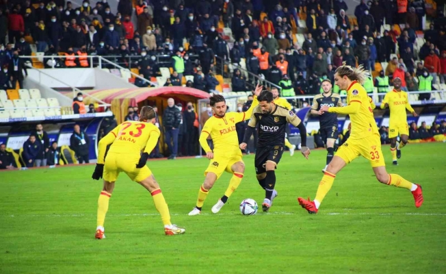 Süper Toto Süper Lig: Yeni Malatyaspor: 1 - Göztepe: 1 İilk yarı)