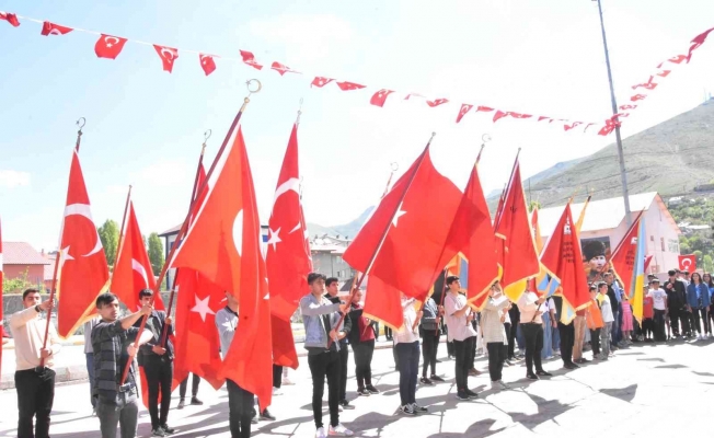 Bitlis’te 19 Mayıs Atatürk’ü Anma, Gençlik ve Spor Bayramı kutlamaları