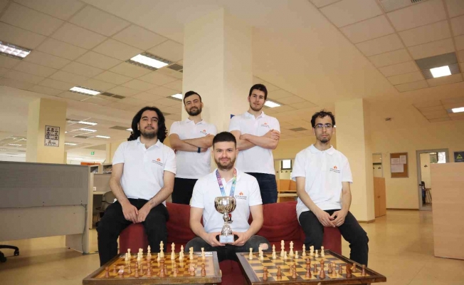 İEÜ’lü satranççılar Türkiye ikincisi