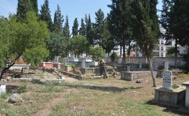 Köşk Belediyesi mezarlıkları bayram ziyaretine hazırlıyor