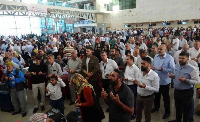 Mardin’de hacı adayları kutsal topraklara uğurlandı