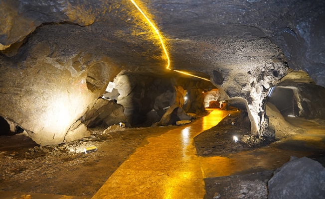 Pileki Mağarası ziyaretçilerin ilgi odağı
