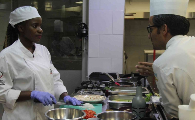 Türk mutfağı aşkı Nijeryalı Ruth’u aşçı yaptı