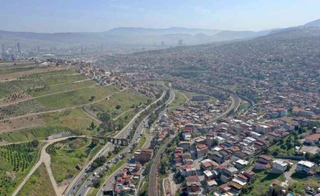 İzmir’in “Yeşil Koridor” planları askıda