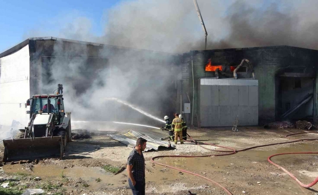 Tekstil fabrikasındaki yangın 6 saatte kontrol altına alındı