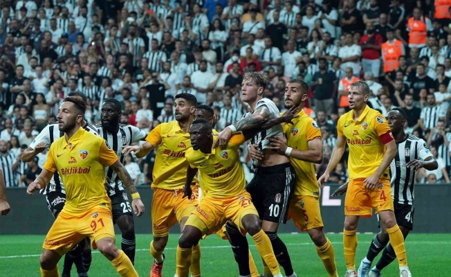 Spor Toto Süper Lig: Beşiktaş: 0 - Kayserispor: 0 (İlk yarı)