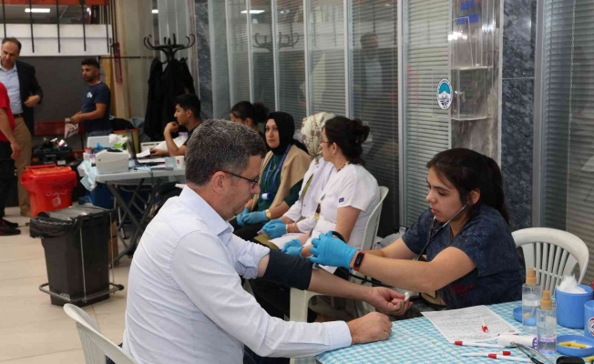Büyükşehir personelinden kan bağışı