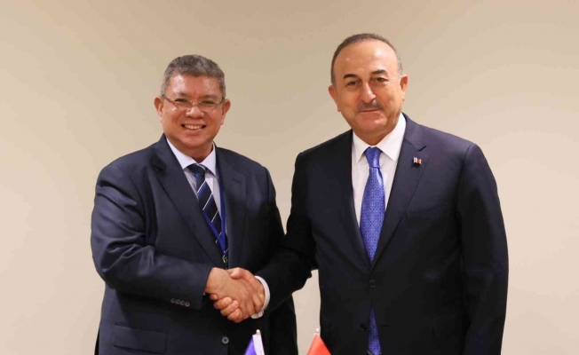 Dışişleri Bakanı Çavuşoğlu, Malezyalı mevkidaşı Abdullah ile görüştü