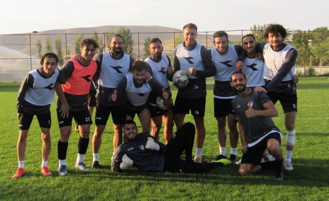 ES Elazığsporlu futbolcuların hedefi şampiyonluk