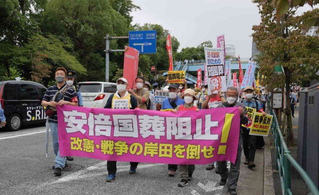 Japonya’da Abe için yapılacak resmi cenaze töreni protesto edildi