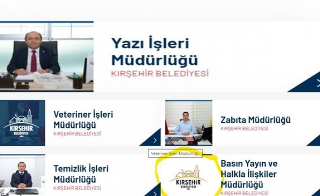 Kırşehir Belediyesi o müdürün fotoğraflarını kaldırdı