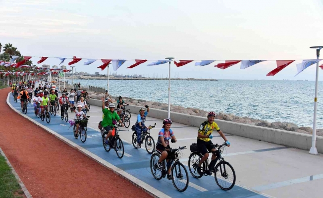 Mersin’de bisikletseverler ’Bisiklet Turu’nda buluştu