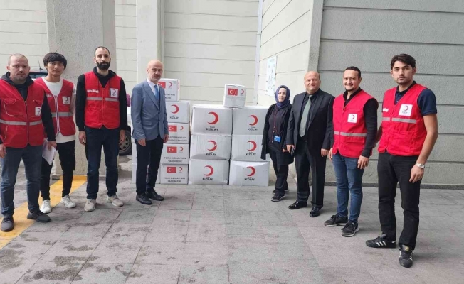 Türk Kızılay’ından hastaneye giysi bağışı