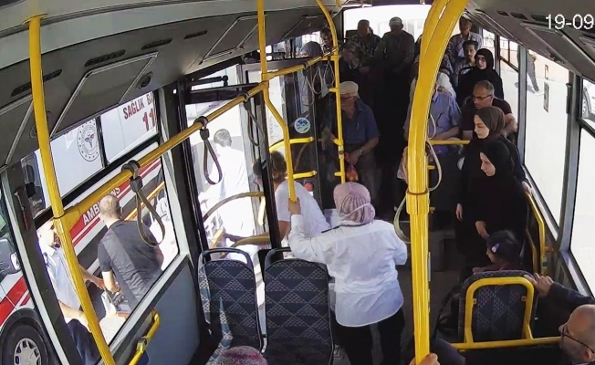 Yaşlı kadına belediye otobüsünde stetoskopuyla müdahale etmişti, o anları anlattı