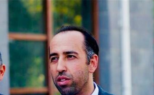 Sosyolog Adem Palabıyık: "Acaba Kılıçdaroğlu başörtüsü söyleminde masa ortağı ve İslam karşıtı HDP’den izin almış mıdır"