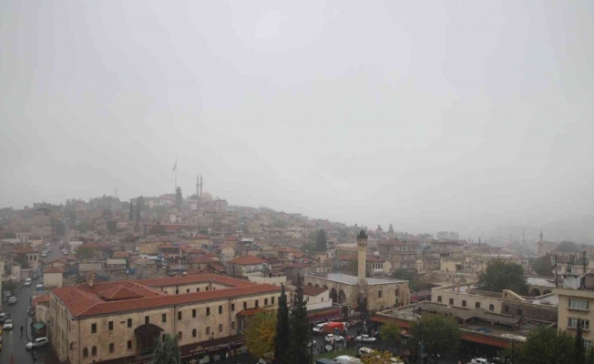 Gaziantep’te sis etkisini sürdürüyor