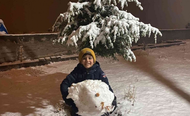 Yozgat’ta mevsimin ilk karı yağdı