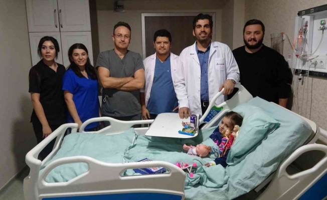 Doktorların umudunu kestiği küçük Mira, Türkiye’de sağlığına kavuştu