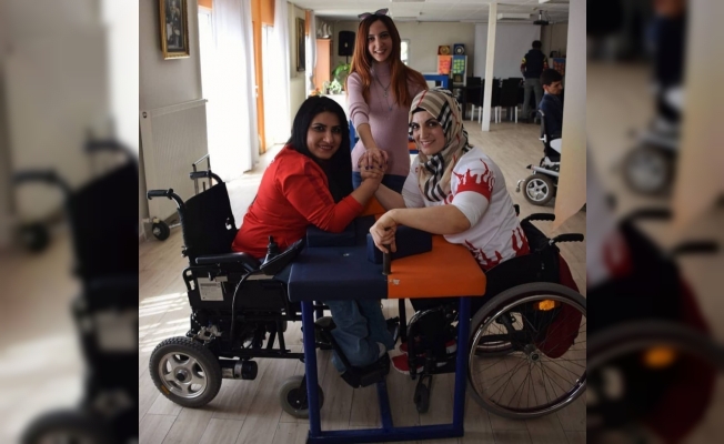 Dramdan doğan başarı engelli sporcu Elif Çelik: "Müdür okula kabul etmemişti, şimdi Türkiye birinciliğim var”