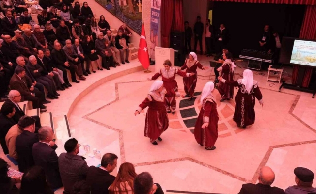 Türkistan’dan Balkanlara, Ahmet Yesevi’den Sücaaddin Veli’ye Erenlerin izinden konferansı yoğun ilgi