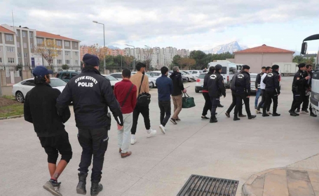 Antalya’da aranan 51 firari yakalandı