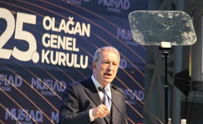 Bakan Akar: "Haince yapılan eylemlere karşı, ahlaksızlara karşı, Kur’an yakan şerefsizlere karşı Türkiye var"
