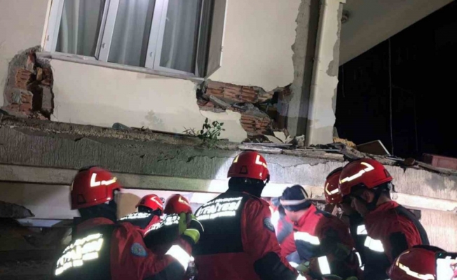 Muğla Büyükşehir ekipleri depremde 26 kişiyi kurtardı