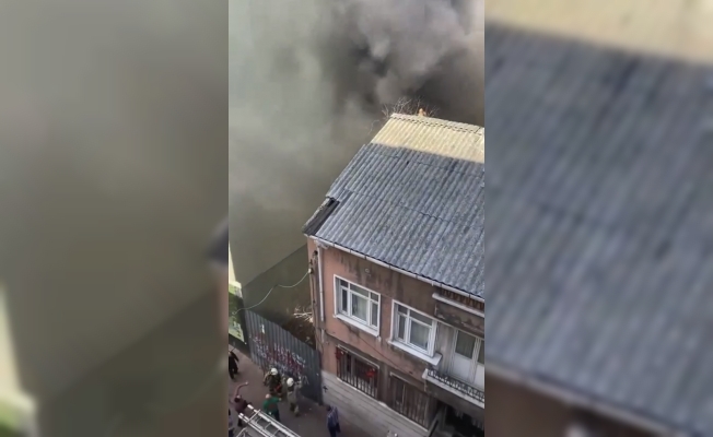 Fatih’te Kur’an kursunda yangın: 4 kişi dumandan etkilendi