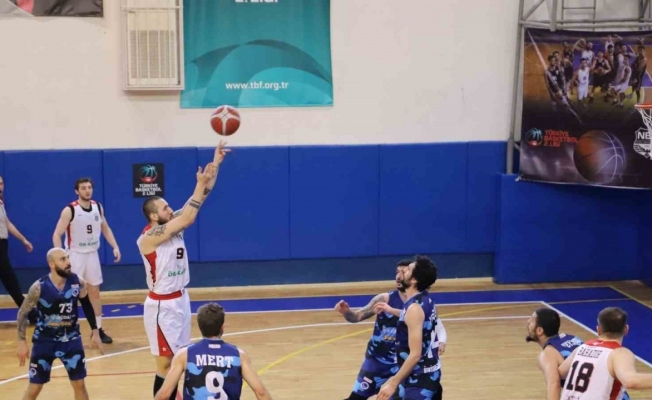 Nazilli Belediyespor Basketbol Takımı parkeden mağlup ayrıldı