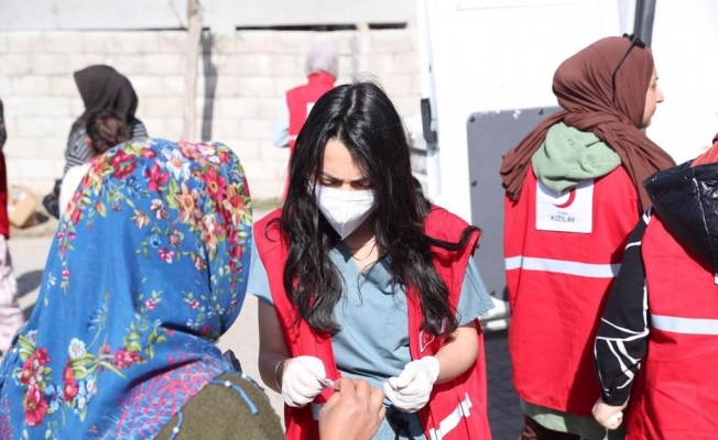 Tıp Bayramı’nda Kızılay hekimleri afet bölgesinde