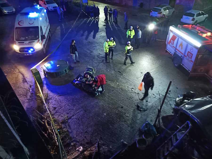 Rize'de feci kaza: 2 ölü, 3 ağır yaralı haberi, haberleri
